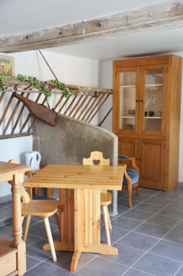 Bed and Breakfast La Petite Ferme Maze Экстерьер фото